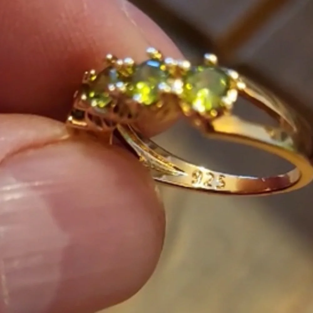 New Woman’s 9ct Gold Plated S925 Sterling Silver .68ctw Peridot Luxury Band Ring